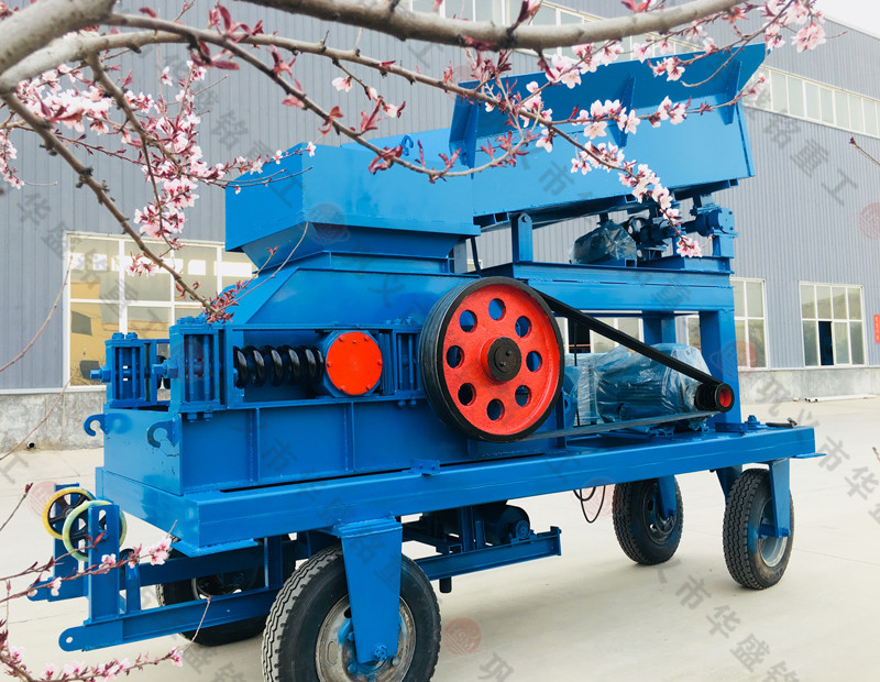 小型移動(dòng)式對(duì)輥破碎機(jī)設(shè)備優(yōu)勢(shì)，型號(hào)選擇